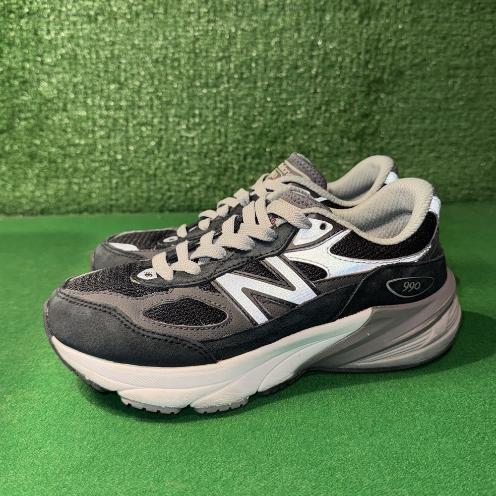 New Balance 990V6 Black Silver GC990BK6 Gradeschool Kids Size 4Y